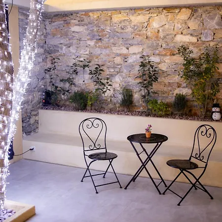 Industrial Loft - Le Petit Bati Apartment Volos Exterior photo