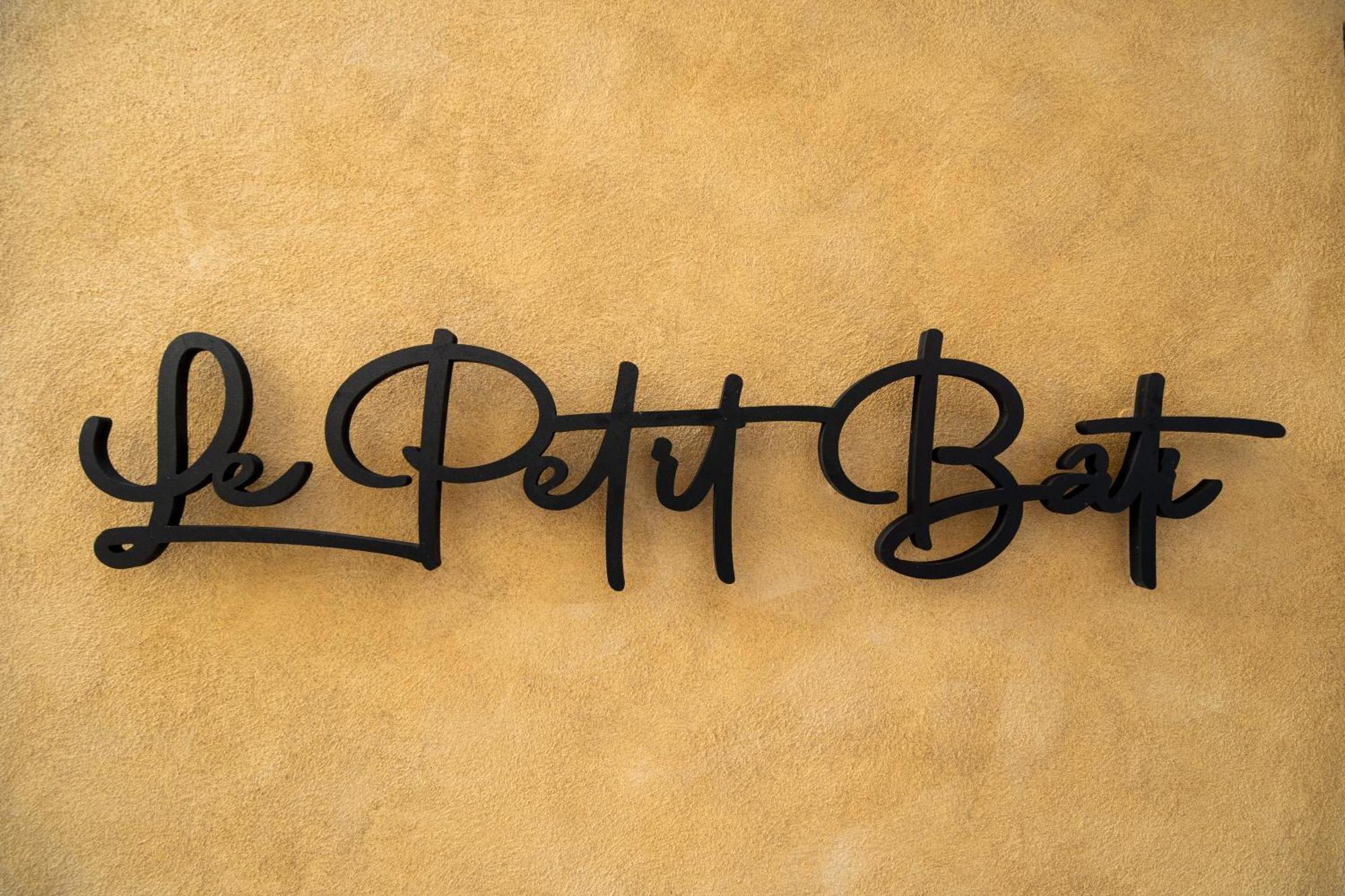 Industrial Loft - Le Petit Bati Apartment